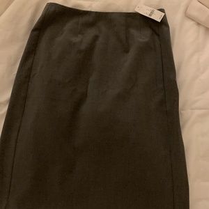 New York & Co - new with tags Grey pencil skirt